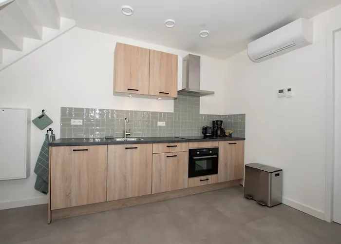 מלון Hotelboerderij Akkerlust *