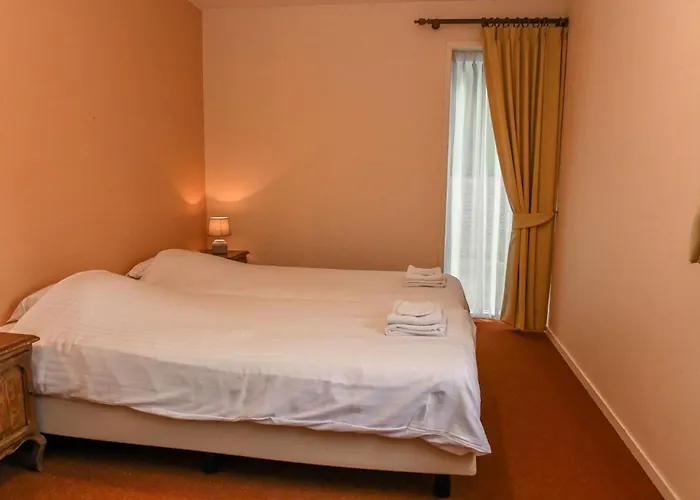 מלון Hotelboerderij Akkerlust *