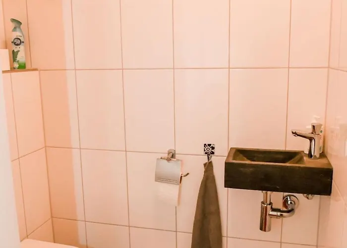 מלון Hotelboerderij Akkerlust *